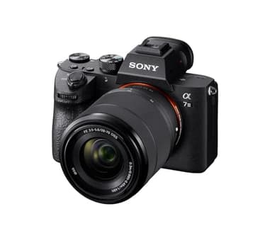 Sony Alpha 7 III Fotocamera full frame con obiettivo 28-70 mm – 24,2 MP, video 4K, autofocus veloce da 0,02 s, scatto continuo da 10 fps, stabilizzazione a 5 assi, ideale per foto e video
